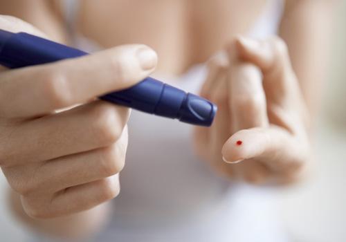 糖尿病后期的症状有哪些(糖尿病的症状都有哪些前期症状)