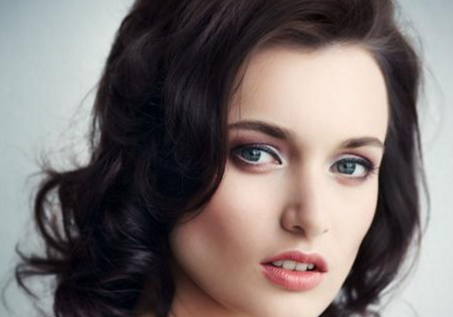 小孩喉咙痛吃什么好得最快（小孩喉咙痛吃什么好得最快的速度）