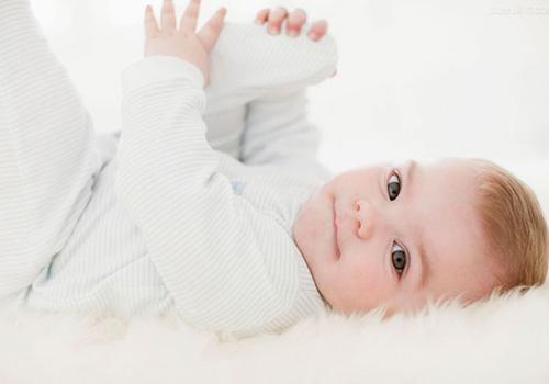 荧光剂对婴儿的危害(荧光剂对婴儿的危害的事件)