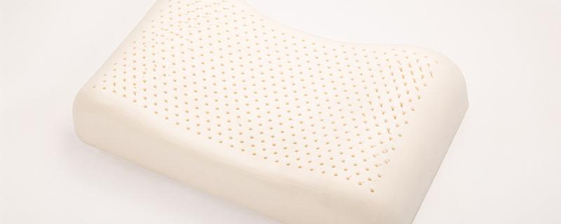 乳胶枕冬天变硬是什么原因 乳胶枕表面结硬壳怎么办