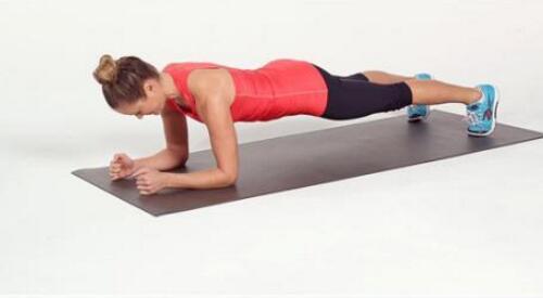 为什么做平板支撑会发抖(为啥平板支撑会发抖)