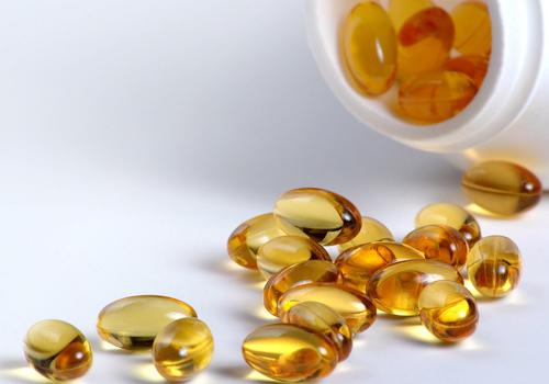 鱼肝油吃了对眼睛好吗（鱼肝油吃了对眼睛好不好）