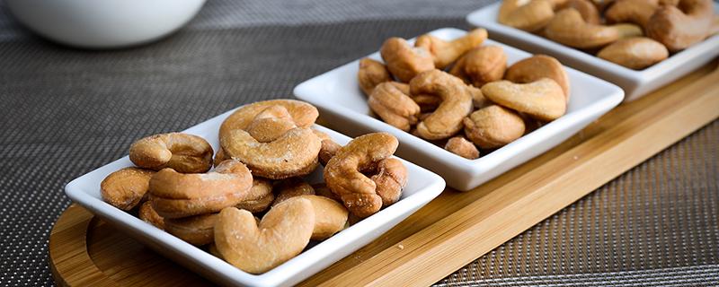 腰果不能和什么一起吃 腰果不能和什么一起吃/同吃 香哈