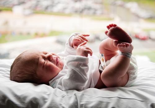 宝宝出生12天了黄疸还没退怎么办 出生11天的宝宝黄疸不退怎么办