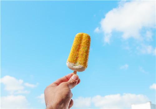 中暑可以吃雪糕吗（中暑可以吃雪糕么）