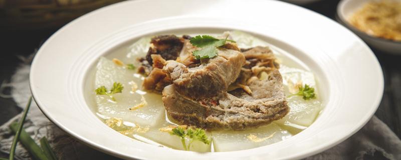 骨头汤放冰箱5天还可以吃吗（骨头汤放冰箱两天）