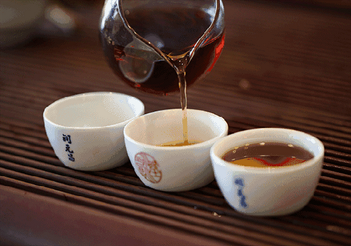 喝茶对男人有什么好处（经常喝茶对男人有什么好处）