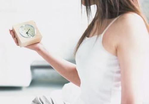 月经推迟的原因有哪些(姨妈推迟原因)