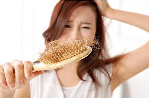 孕期掉头发很厉害怎么办（孕期掉头发很厉害怎么办啊）