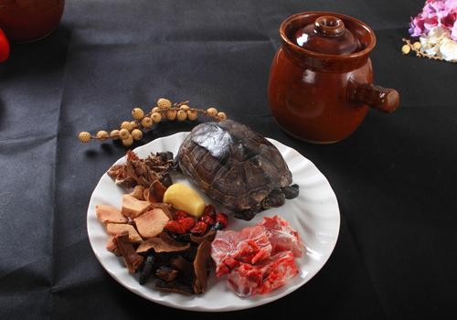 夏天给宝宝煲什么汤好 夏天煮什么汤给小孩吃好?