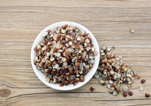 芡实可以直接嚼着吃吗（芡实直接嚼来吃）