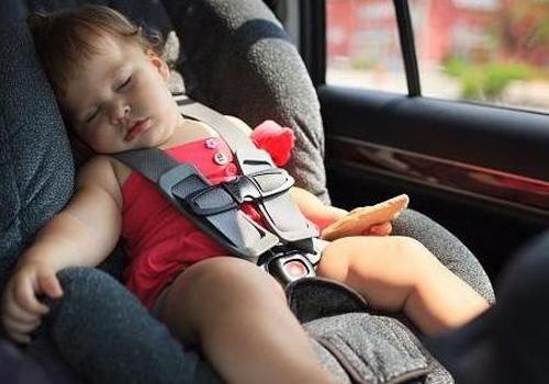 冬天在车里睡觉安全吗（冬季在车里睡觉安全吗）