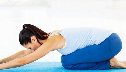 瑜伽治感冒动作（治感冒的瑜伽动作）