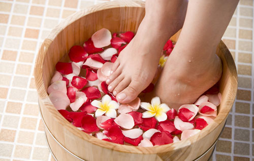 中暑可以泡脚吗（中暑可以泡脚吗?）