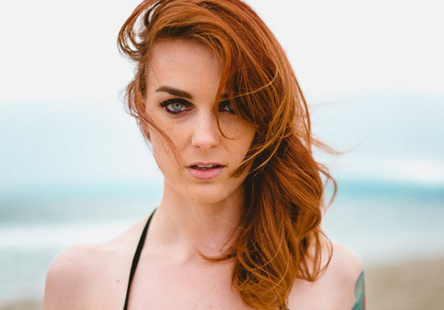 吃避孕药一个月来两次月经（吃避孕药一个月来两次月经下次月经推迟吗）