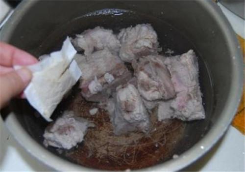 高压锅怎样炖排骨好吃 高压锅炖排骨多少时间