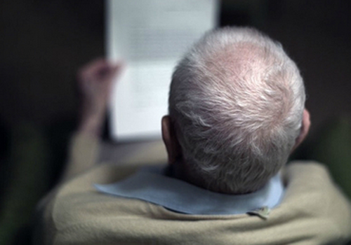 长白头发是什么原因 长白头发是什么原因导致的?