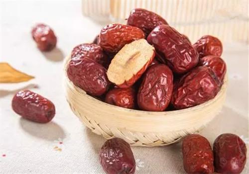 哪些人不宜吃红枣 3类人要少吃红枣