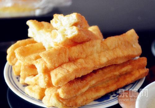 油条吃了会胖吗（油条吃了会胖吗还是会瘦）