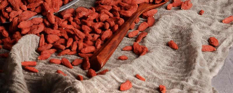 枸杞和什么搭配补肾效果最好(枸杞和搭配什么喝补肾)