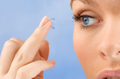 经期带隐形眼镜可以吗 经期可以带隐形眼镜嘛