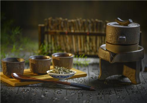 女性喝什么茶好（女人夏季喝什么茶对身体好最好）