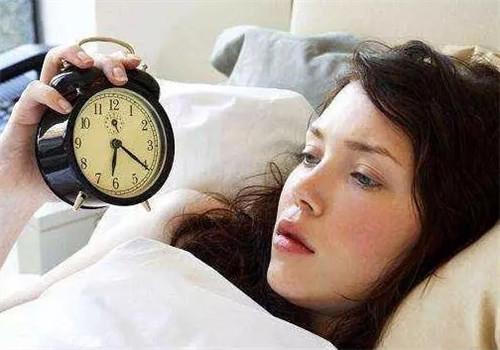 孕妇熬夜对胎儿有什么影响（孕妇熬夜对胎儿有什么影响5个月）