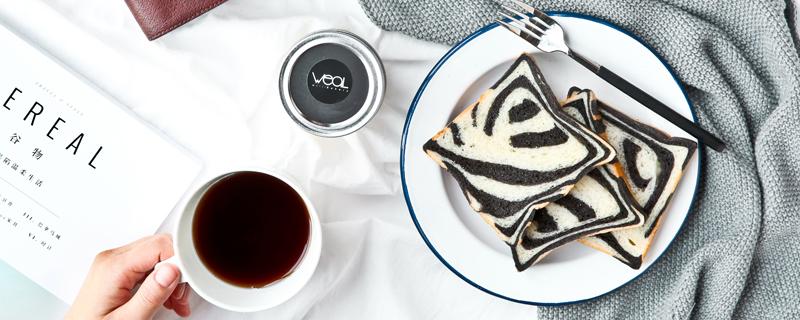 空腹喝黑咖啡好不好（每天早上空腹喝黑咖啡好不好）