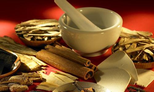 茯苓可以排尿酸吗 土茯苓才能排尿酸!