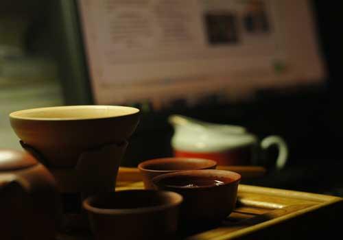 经常熬夜加班（经常熬夜加班的人吃什么比较好）