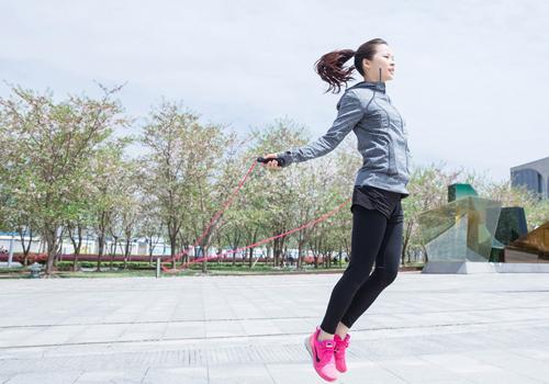 跳绳可以瘦肚子吗 产后跳绳可以瘦肚子吗