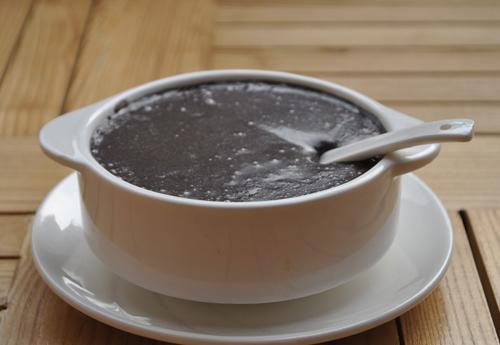 黑芝麻糊（黑芝麻糊的做法和配方）
