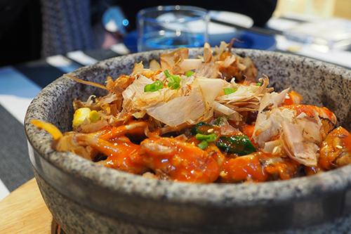 喉咙痛适合吃火锅吗 喉咙痛适合吃火锅吗英语