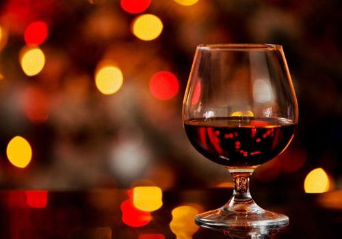 高血压不能吃的食物（高血压不能吃的食物和水果有哪些）