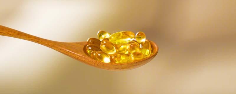 鱼肝油的功效与作用 鱼肝油的功效与作用中年人