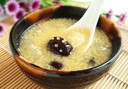 女人更年期头晕吃什么好 女人更年期头晕吃什么好得快