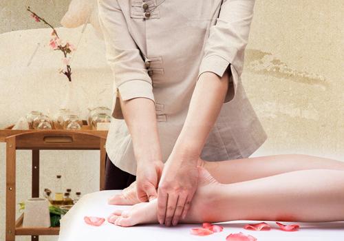 脚底可以拔罐吗（脚底可以拔罐吗从哪里拔）