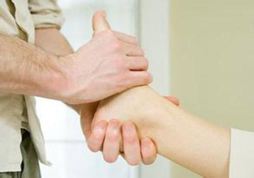 痛风外敷什么药好 痛风可以外敷什么药好