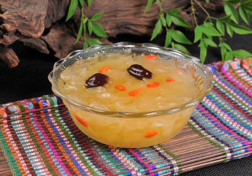 喝银耳汤能丰胸吗 天天喝银耳汤是不是有丰胸的功能