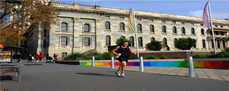 慢跑天天跑好还是隔天 慢跑每天还是隔天好