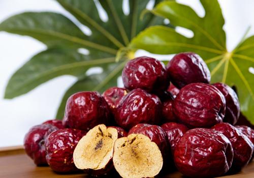 提高免疫力吃什么食物（提高免疫力吃什么食物补最快）