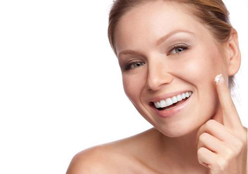 哺乳期如何护肤（哺乳期如何护肤比较好）