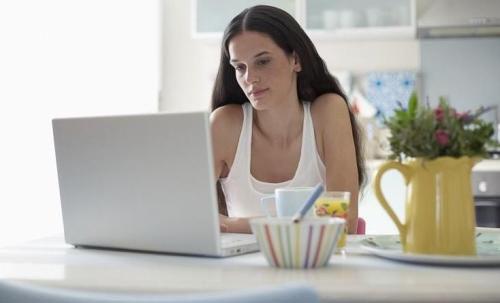 颈椎病是什么引起的 颈椎病是什么引起的原因