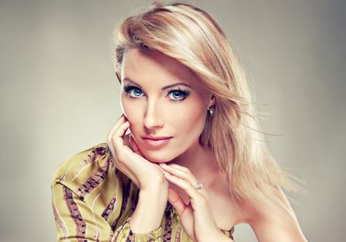 经期吃什么好排出淤血（经期吃什么好排出淤血排毒）