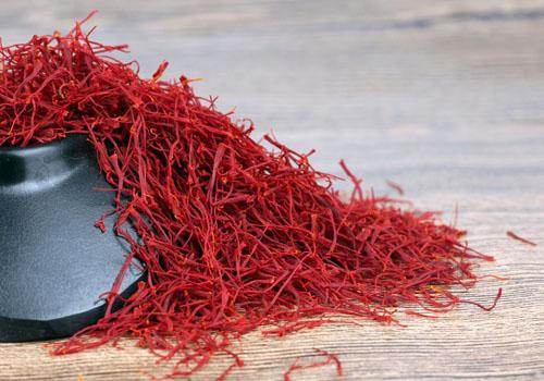 经期用藏红花泡脚好吗 藏红花泡脚有什么好处