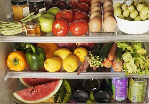 冰箱放食物为什么要用保鲜膜 食物放冰箱要用保鲜膜吗