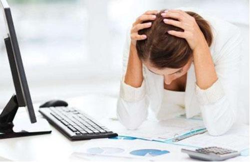 冬季脱发是什么原因（冬季脱发怎么回事）