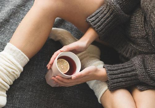 冬天女人喝什么茶最好（冬天女人喝什么茶最好养生）