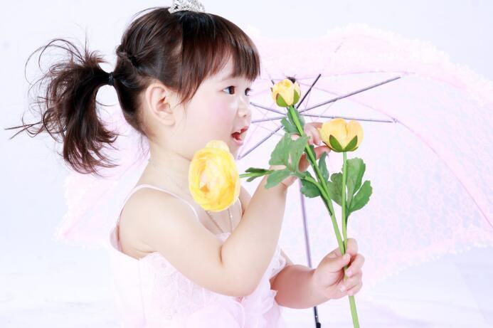 性早熟的原因 预防性早熟要避免地雷食物!