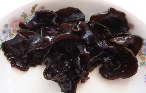 清肠胃排毒吃什么（吃什么排毒清肠道）